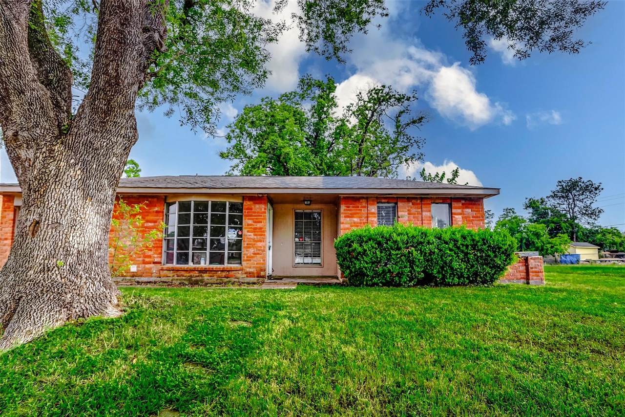 4969 Ridge Creek Drive - Photo 1