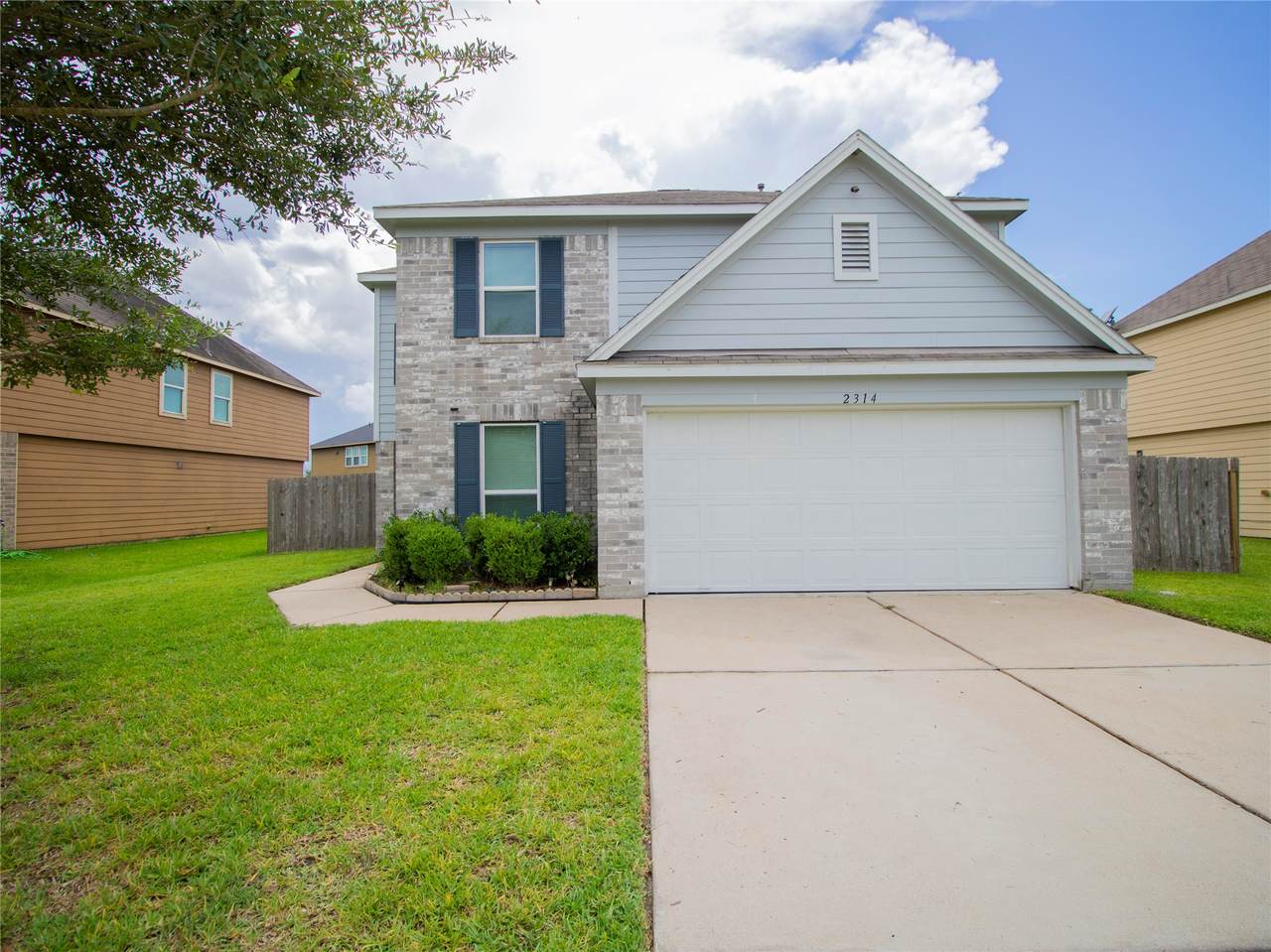 2314 Zephyr Lane - Photo 1
