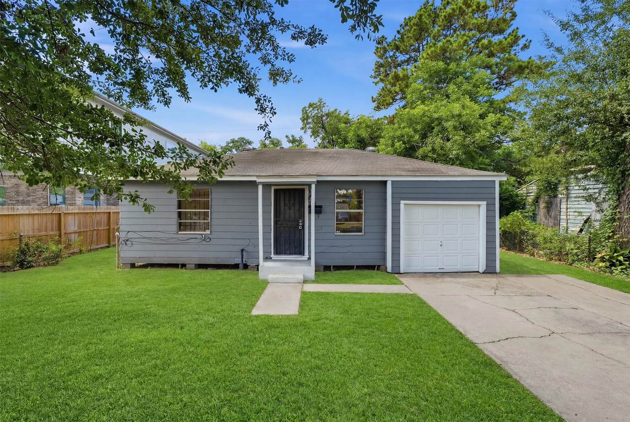 5326 Wenda Street - Photo 1