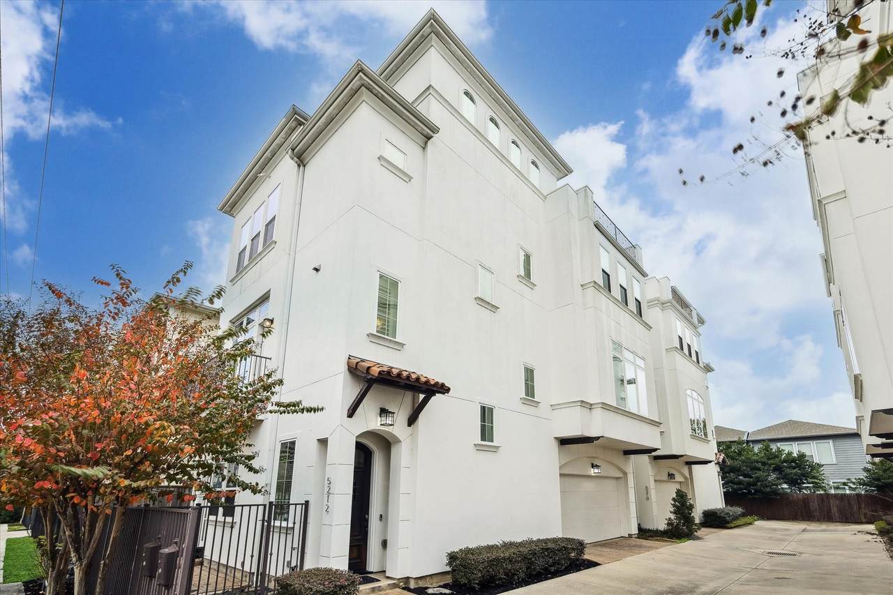 5212 Larkin Street - Photo 1