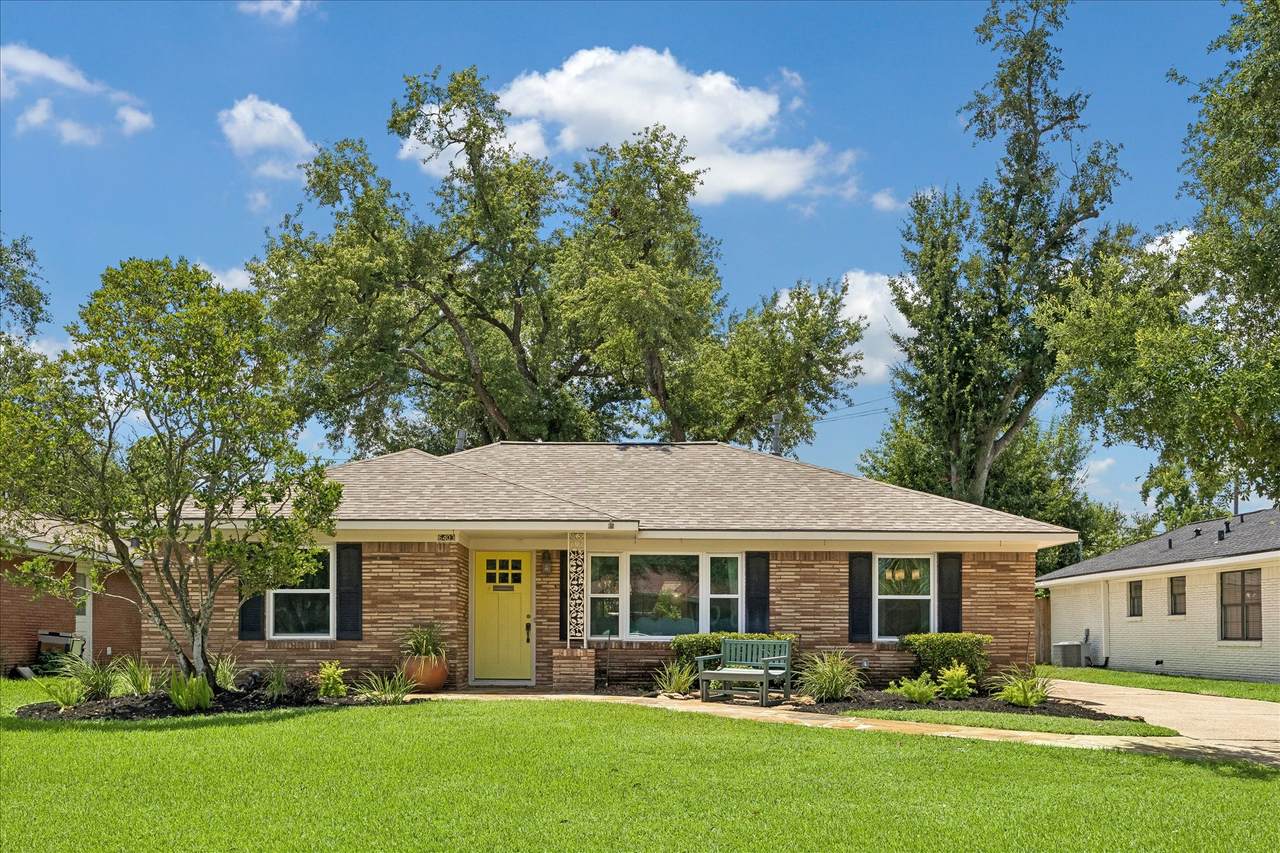 6403 Waltway Drive - Photo 1