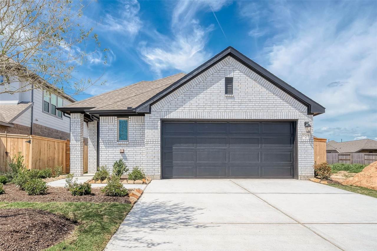 10439 Shining Dawn Way - Photo 1