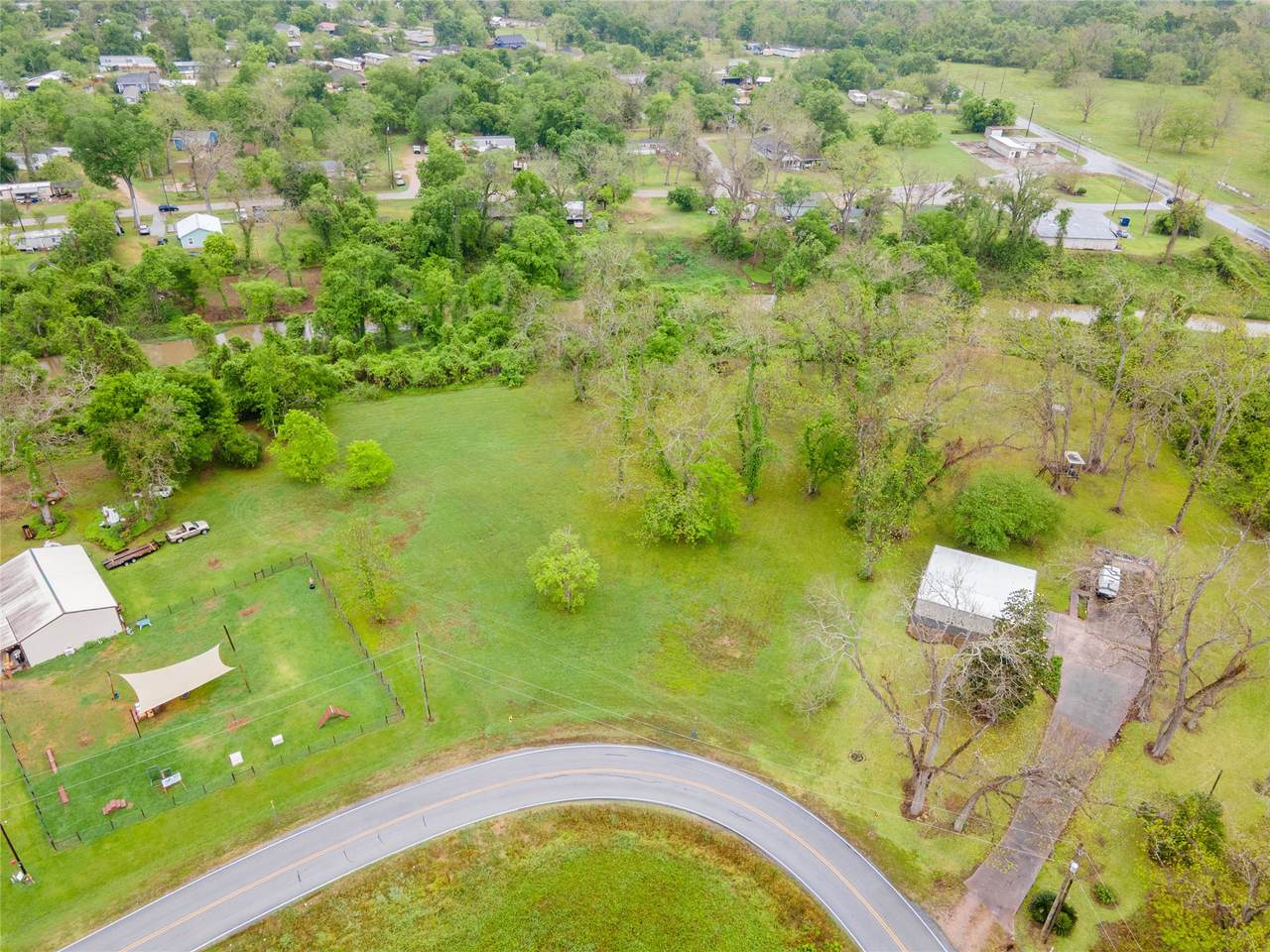 1026 Colony Drive - Photo 1