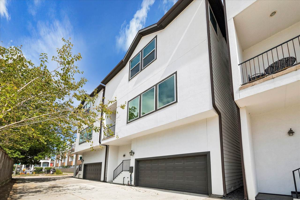 1546 23rd Street - Photo 1