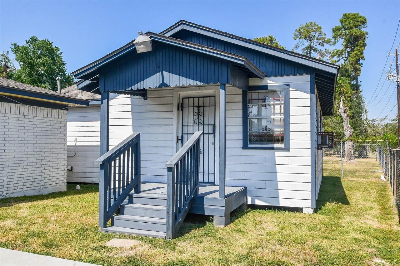 8321 Homewood Lane - Photo 1