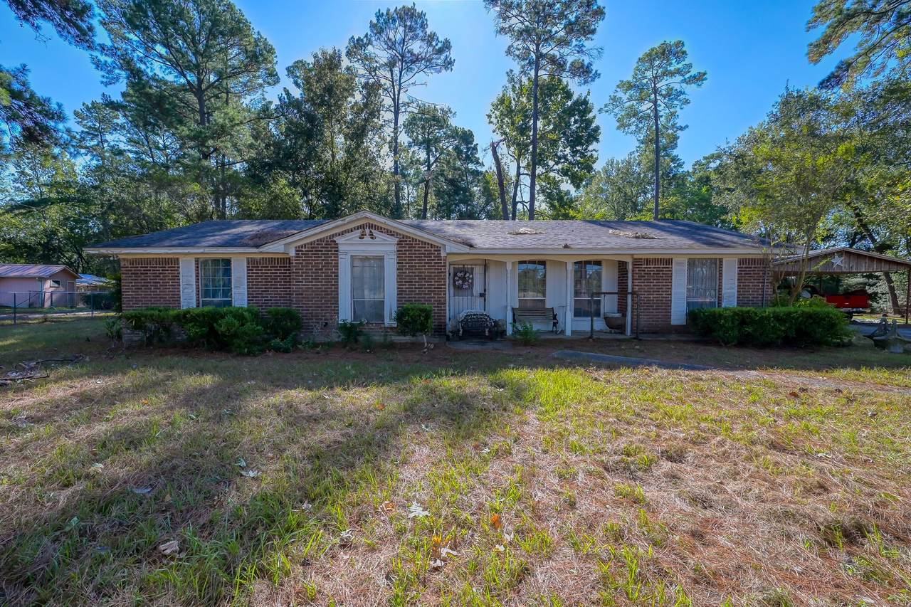 2104 Spring Creek Drive - Photo 1