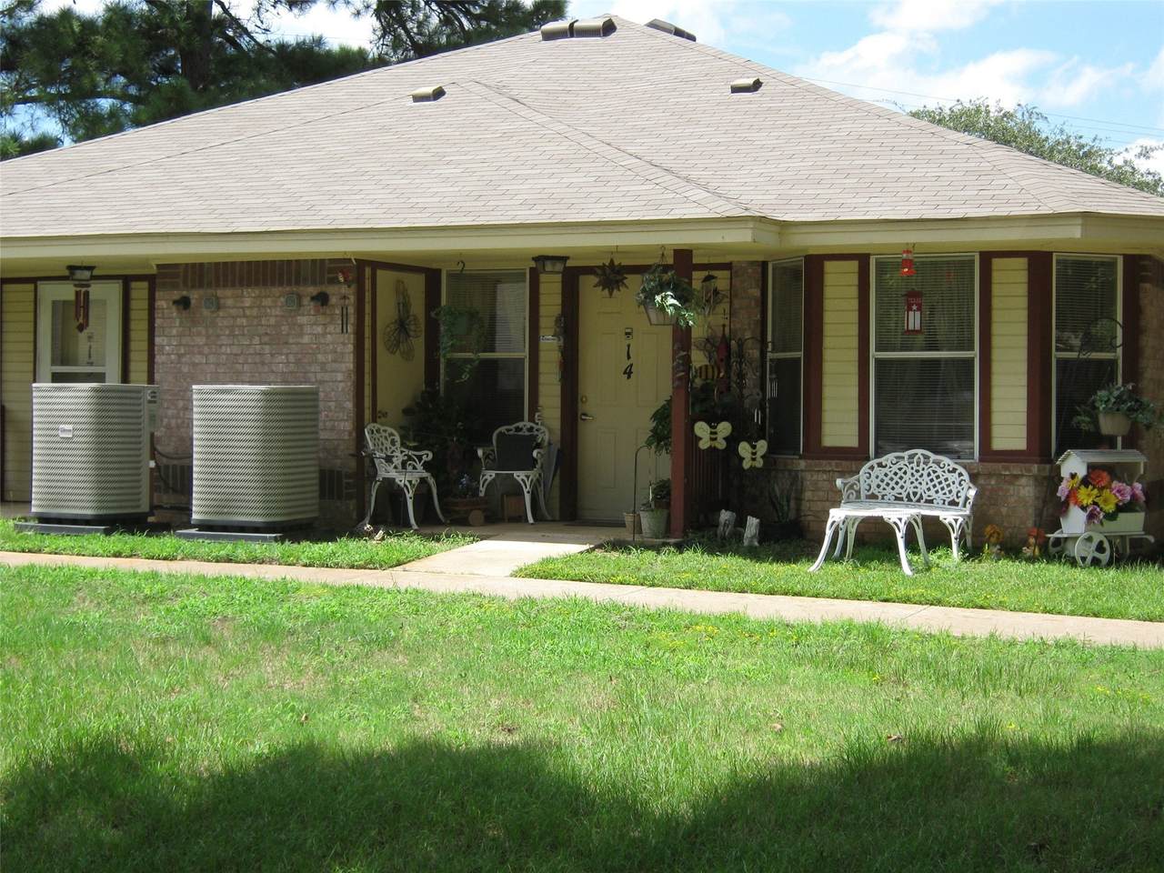 716 Gardner Dr - Photo 1