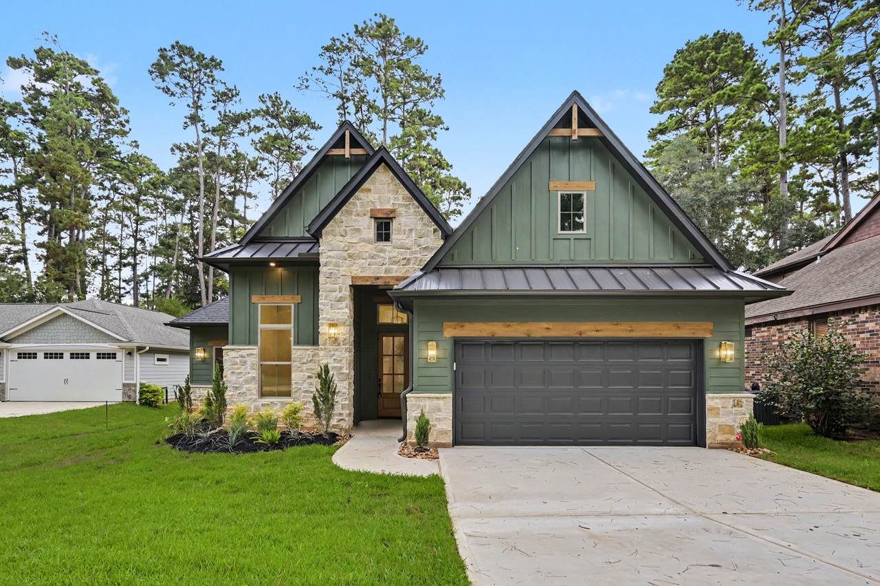 13962 Dolphin Drive - Photo 1