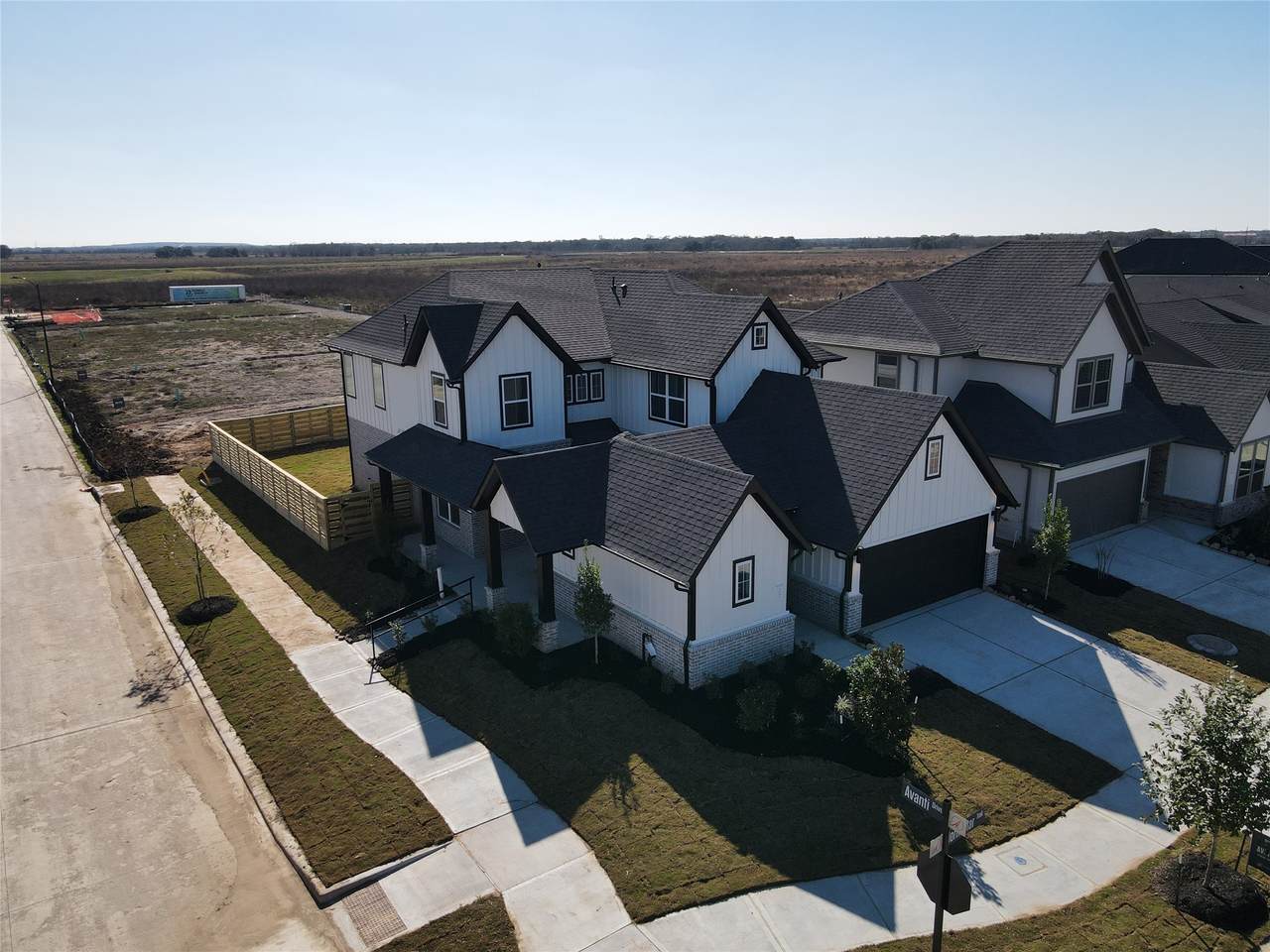 https://bt-photos.global.ssl.fastly.net/harmls/1280_boomver_1_68024320-2.jpg