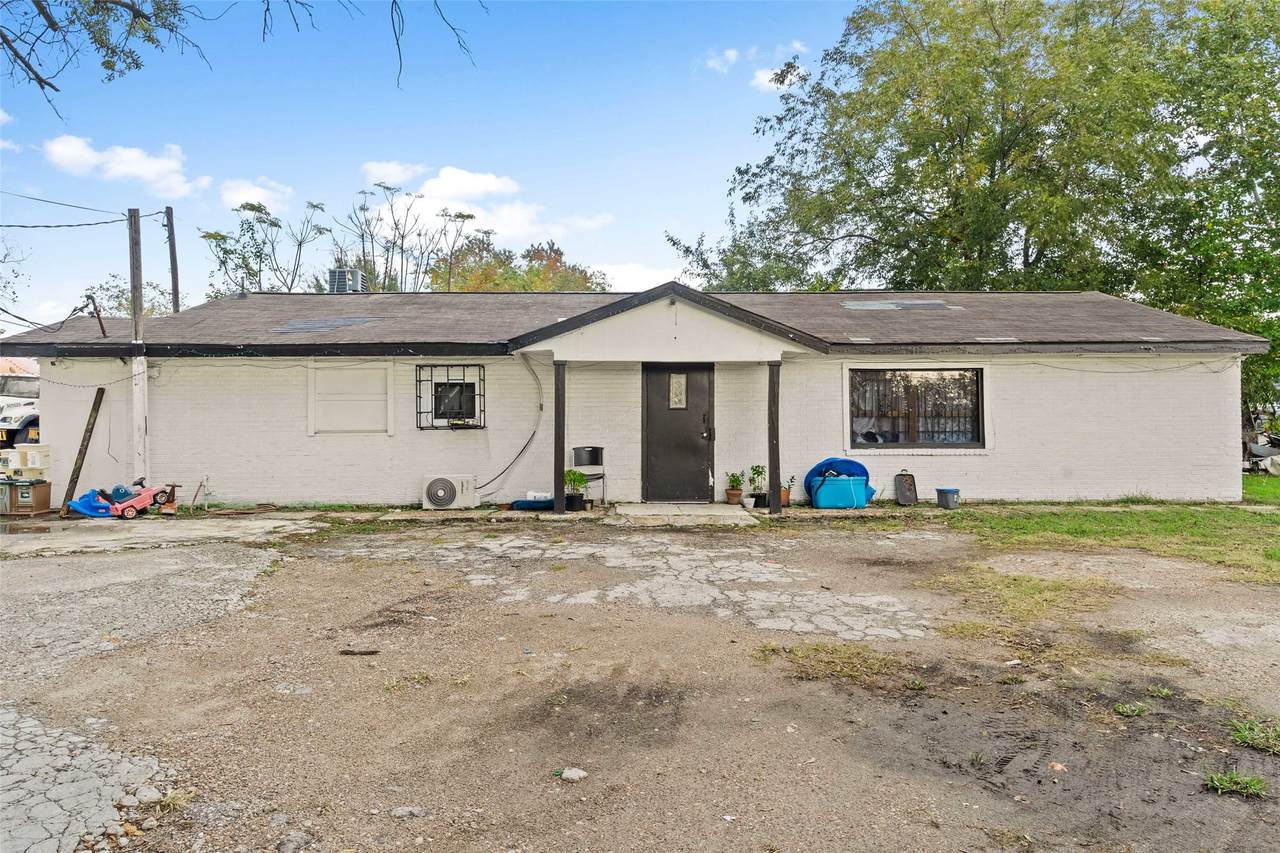 2502 Bringhurst Street - Photo 1