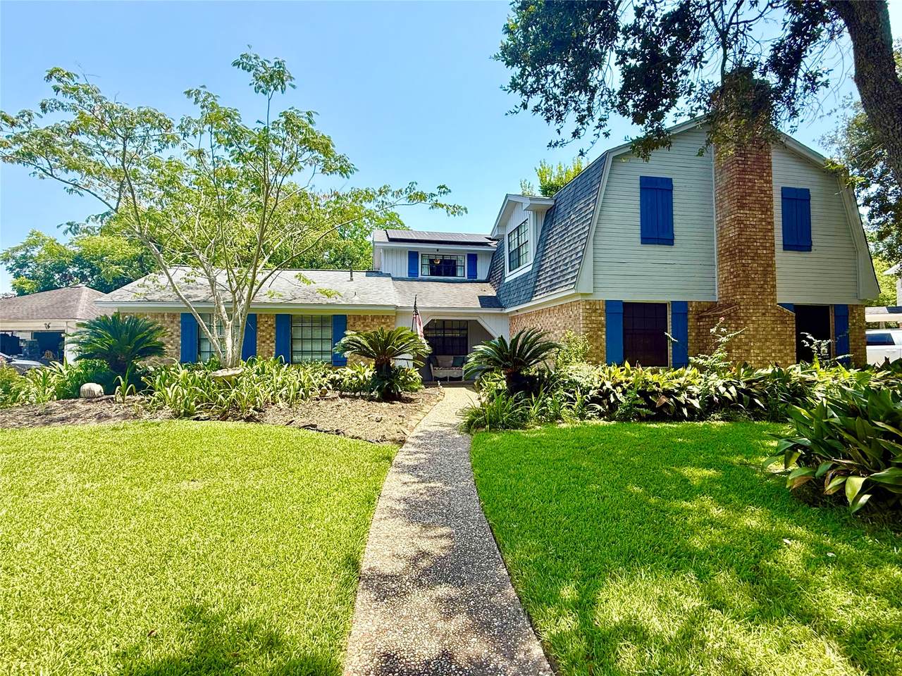 2316 Acacia Street - Photo 1