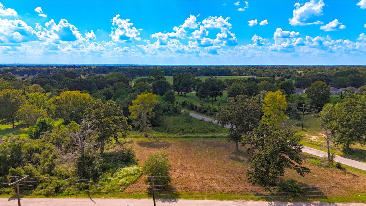 1601 23rd  St - Photo 1