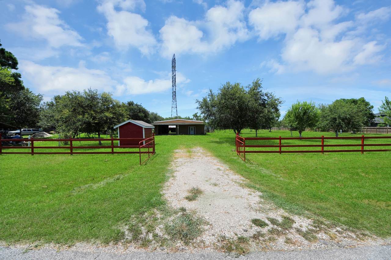 694 County Road 941 - Photo 1