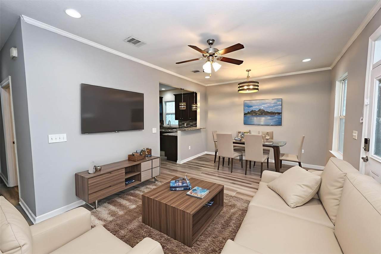 2107 54th Street - Photo 1