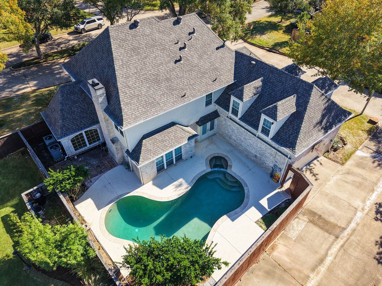 722 Crossroads Drive - Photo 1