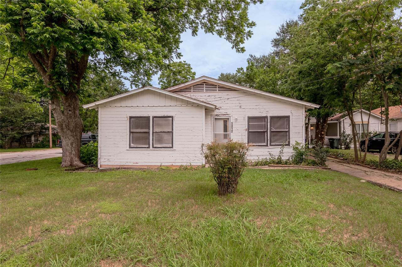1312 16th Street - Photo 1