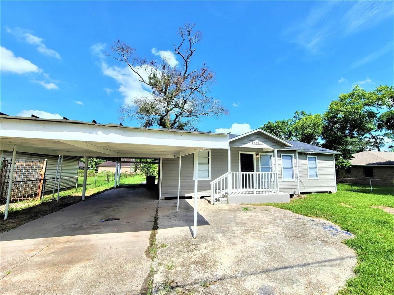 10329 Wicklowe Street - Photo 1