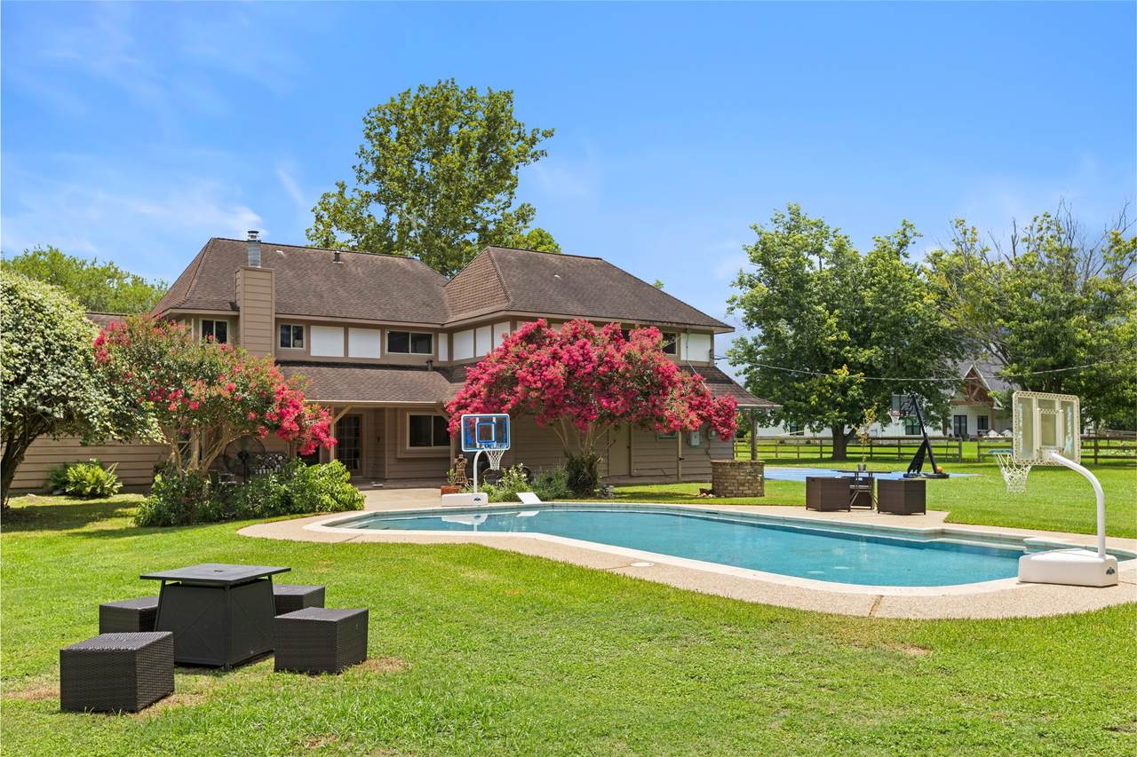 209 Caleta Circle - Photo 1