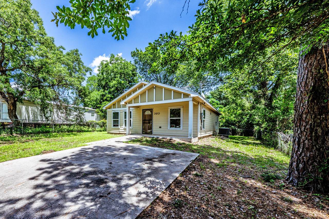 303 Sowell Drive - Photo 1