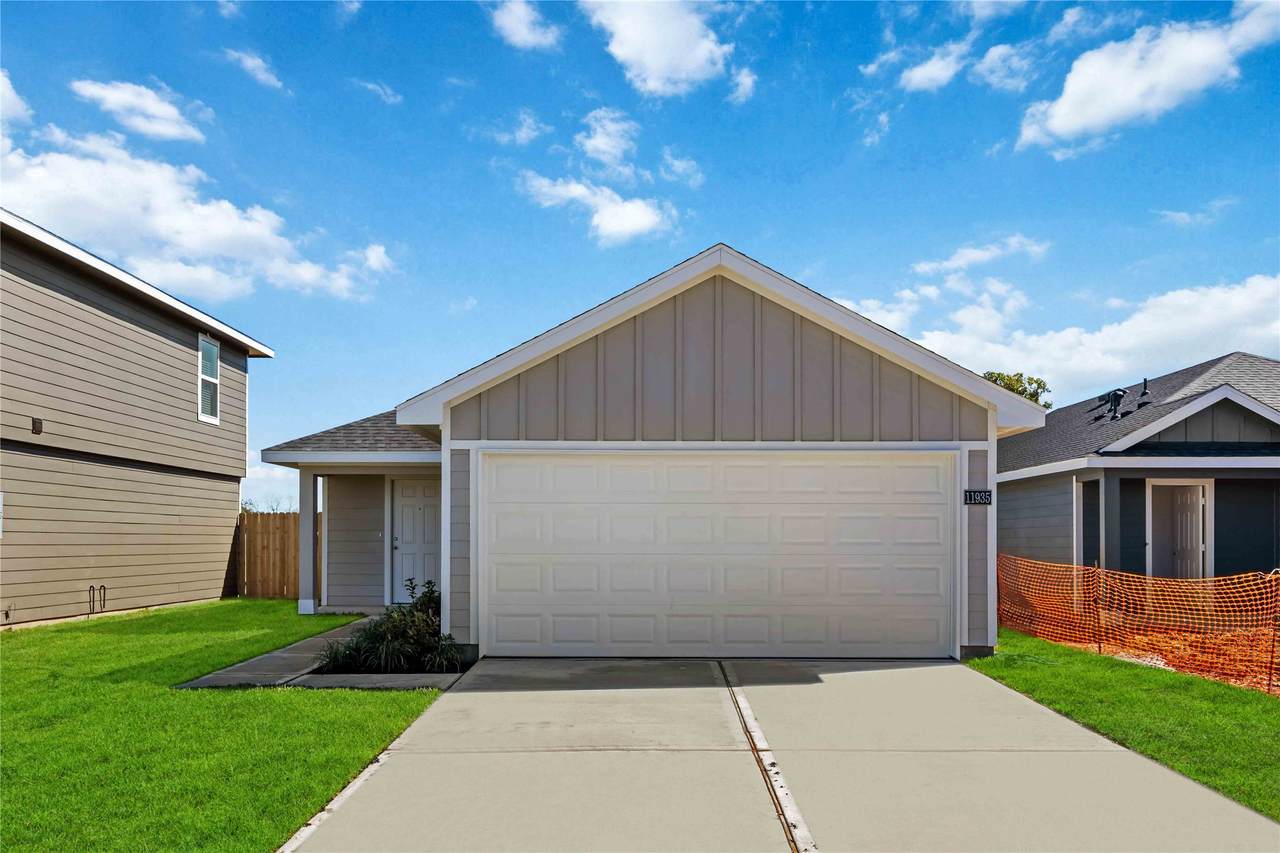 11943 Mulberry Vine Lane - Photo 1