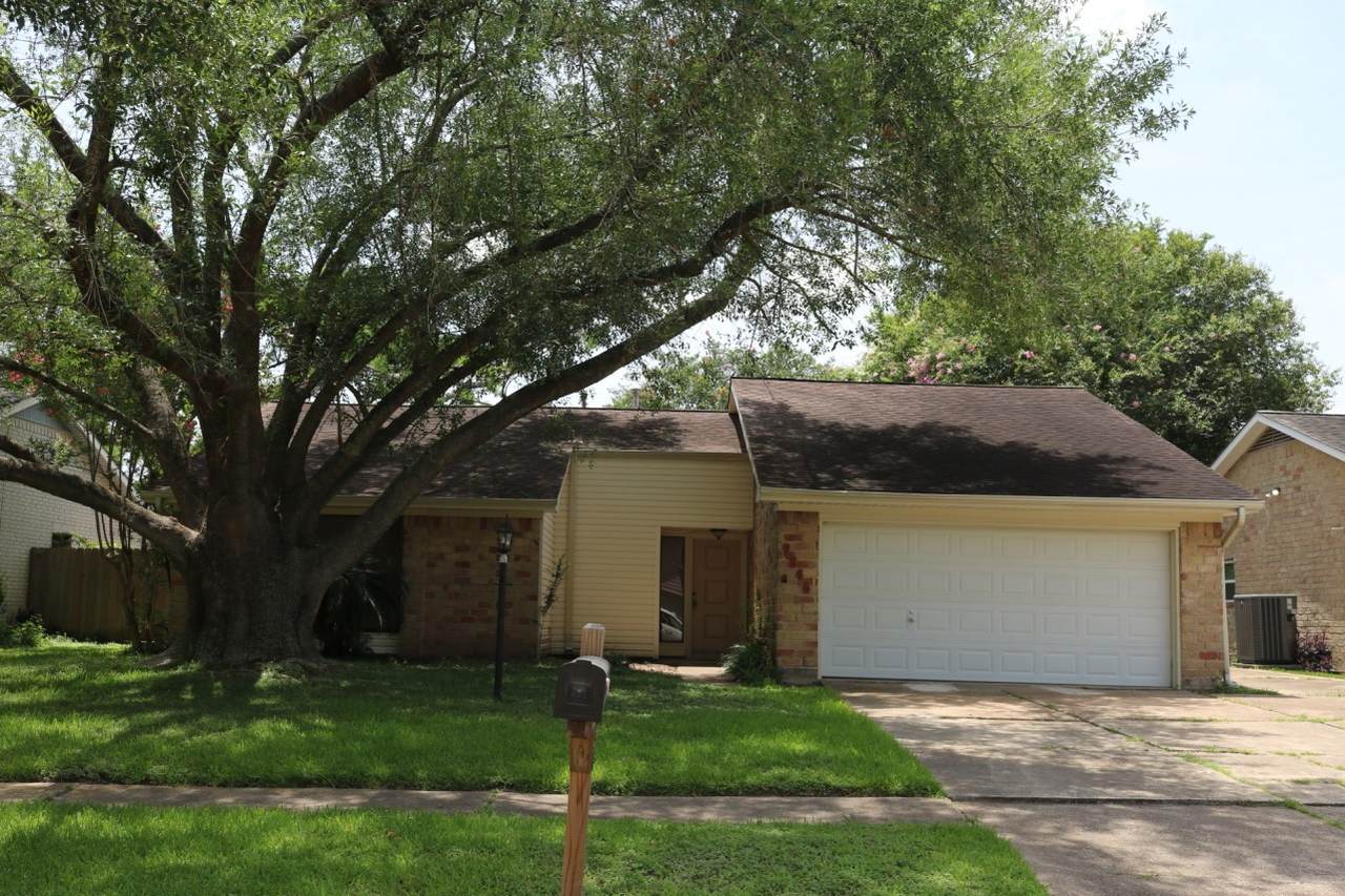 9846 Sagepike Drive - Photo 1