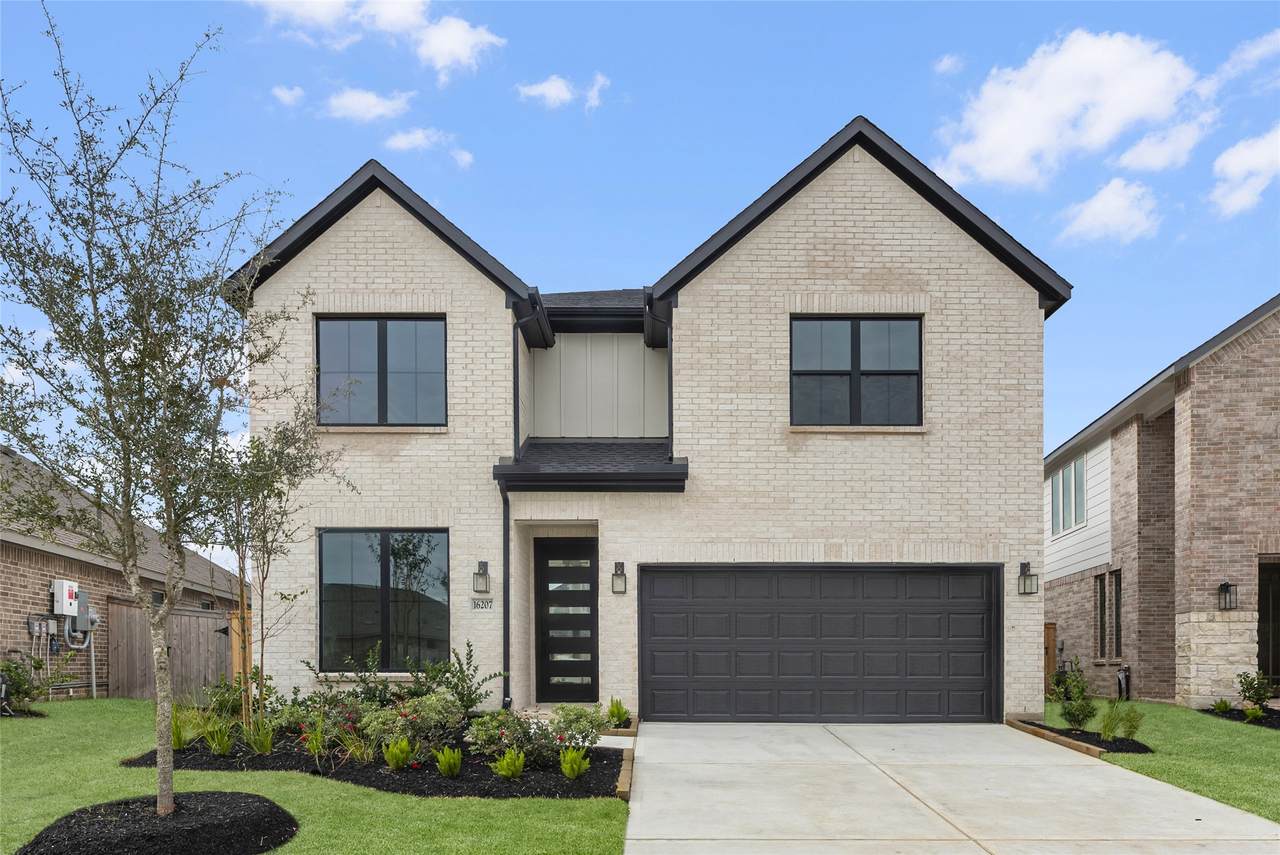 16207 Mallard View Lane - Photo 1