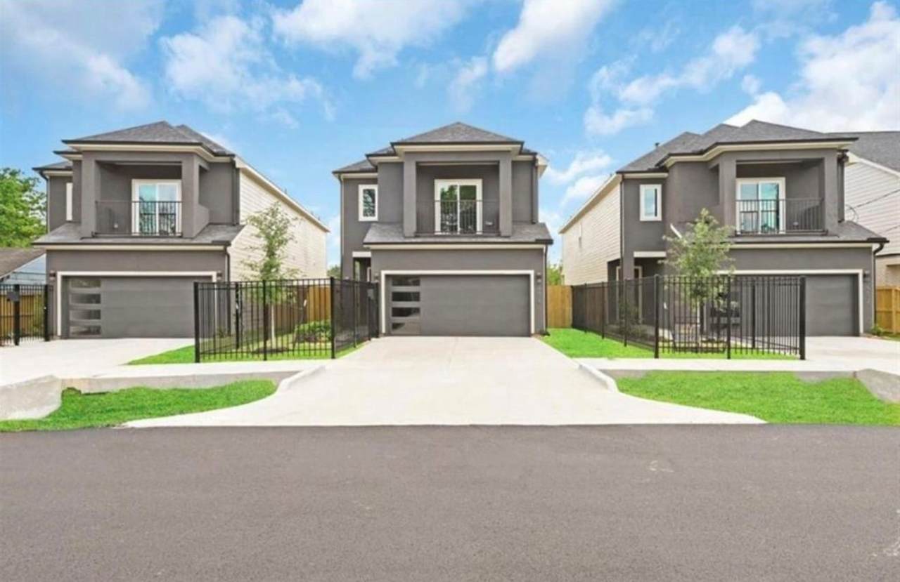 4614 Redbud Street - Photo 1