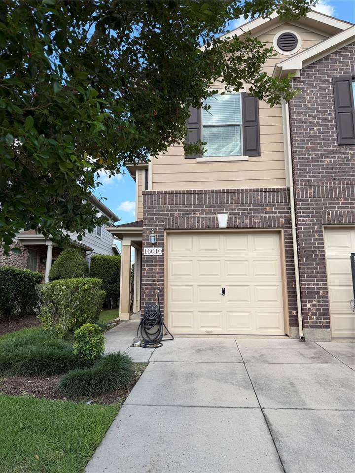 16010 Limestone Lake Drive - Photo 1