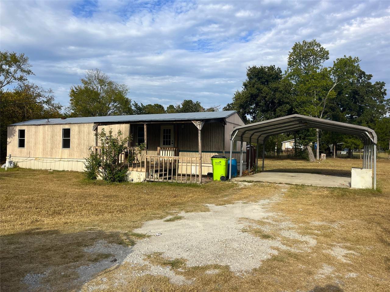 990 Fm 247 Road - Photo 1