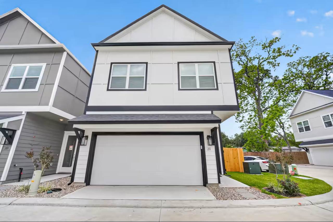 211 Clark Meadows Lane - Photo 1