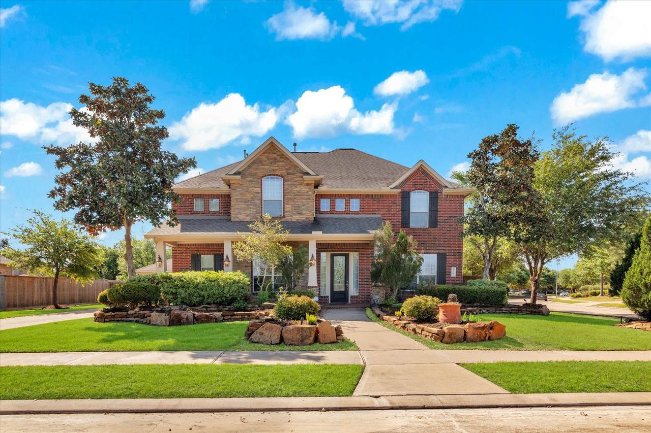 10102 Oak Motte Drive - Photo 1