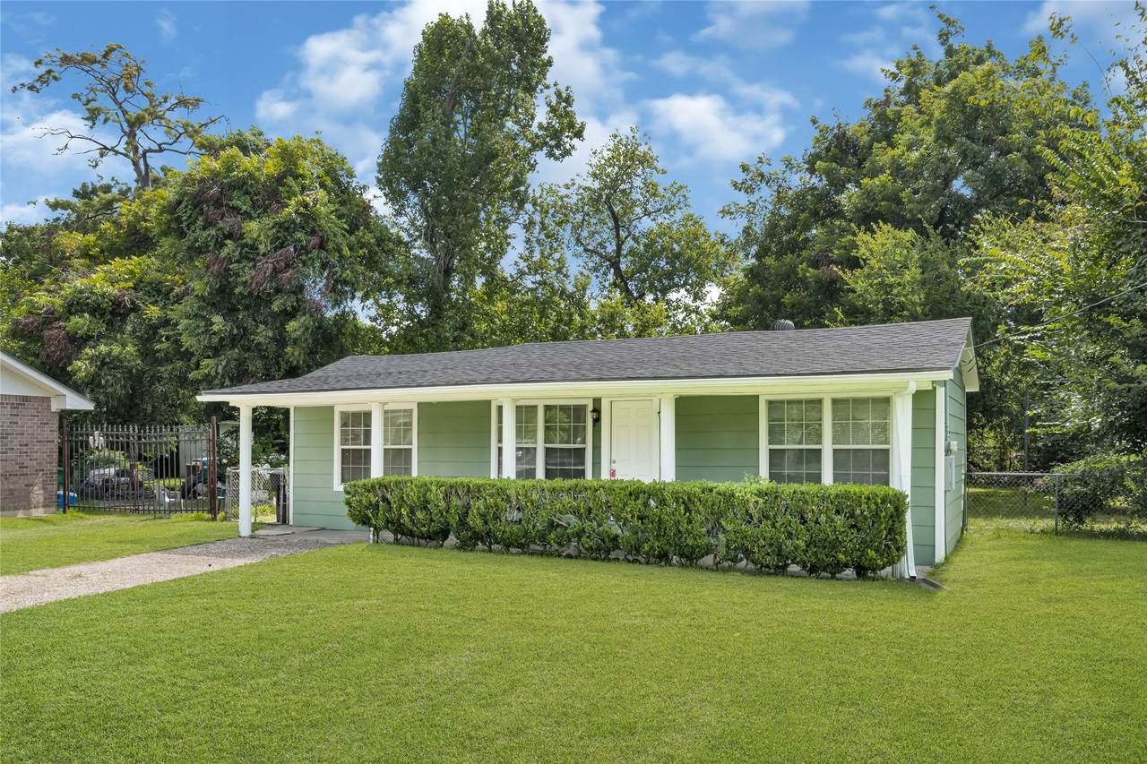 9210 Compton Street - Photo 1