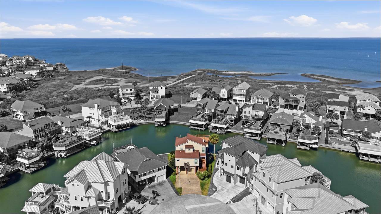 3902 Island Court - Photo 1