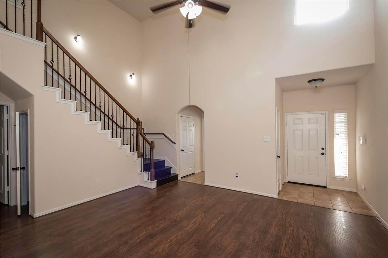 5503 Casa Mila Drive - Photo 1