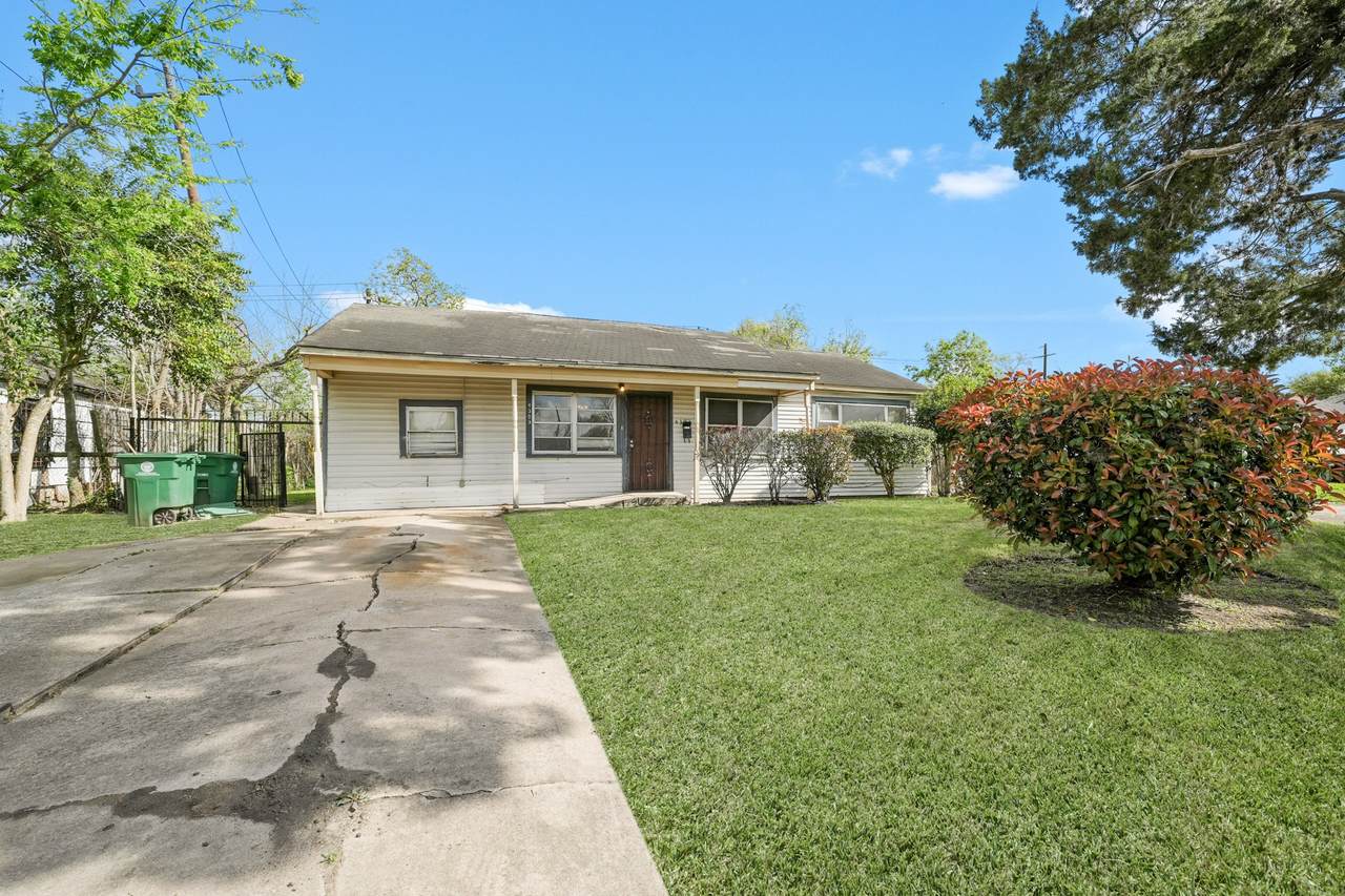 4303 Mowery Road - Photo 1