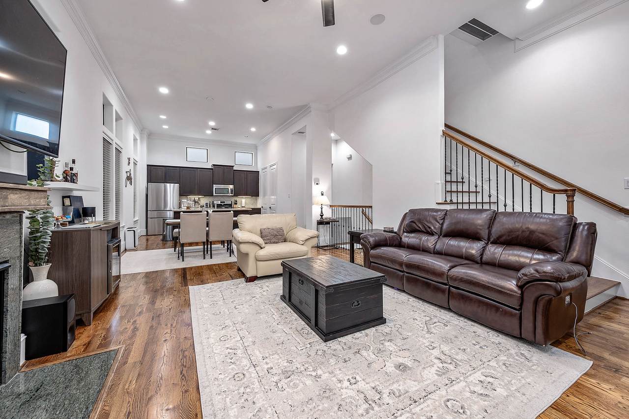 3205 Maxroy Street - Photo 1