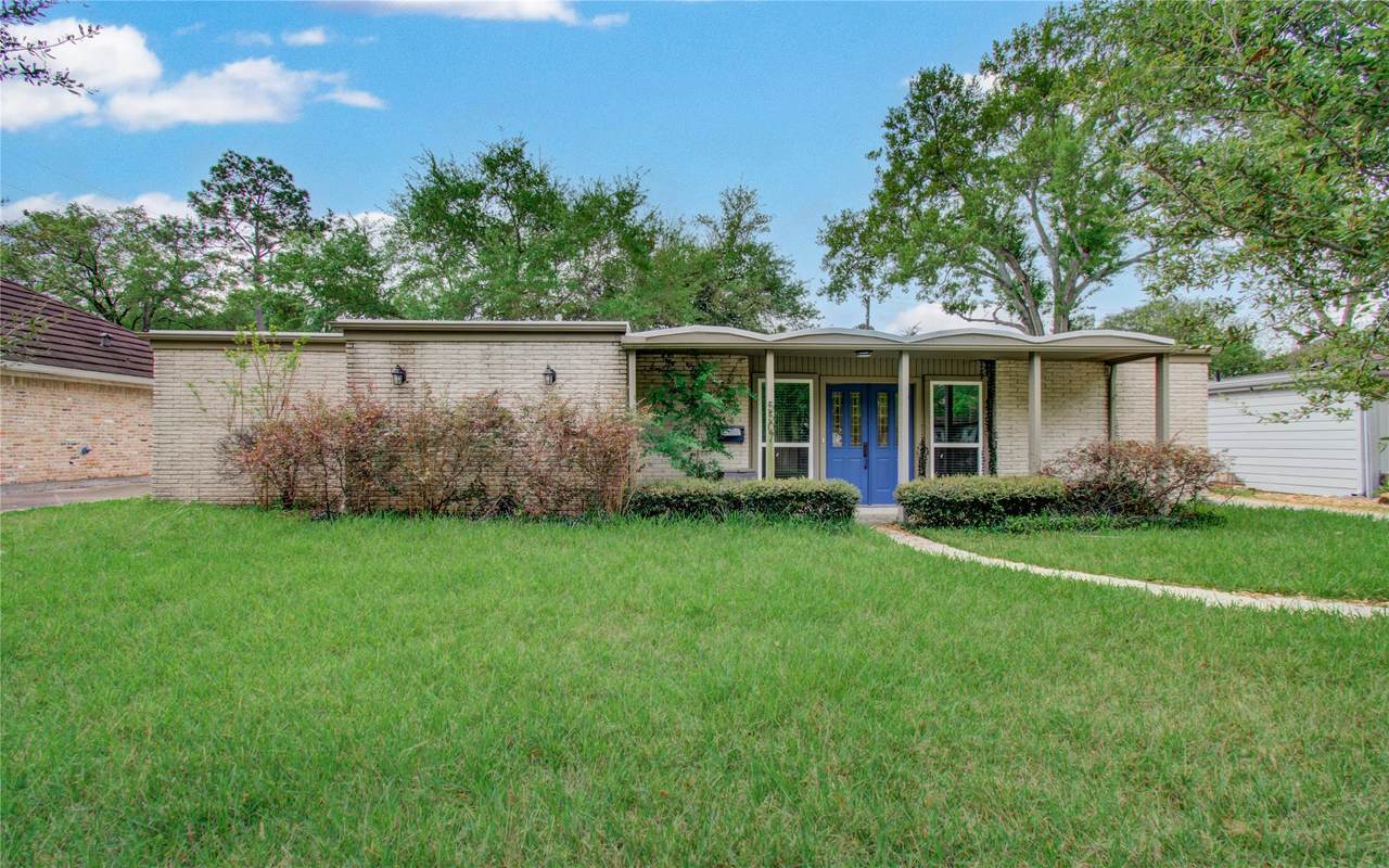 5507 Braesvalley Drive - Photo 1
