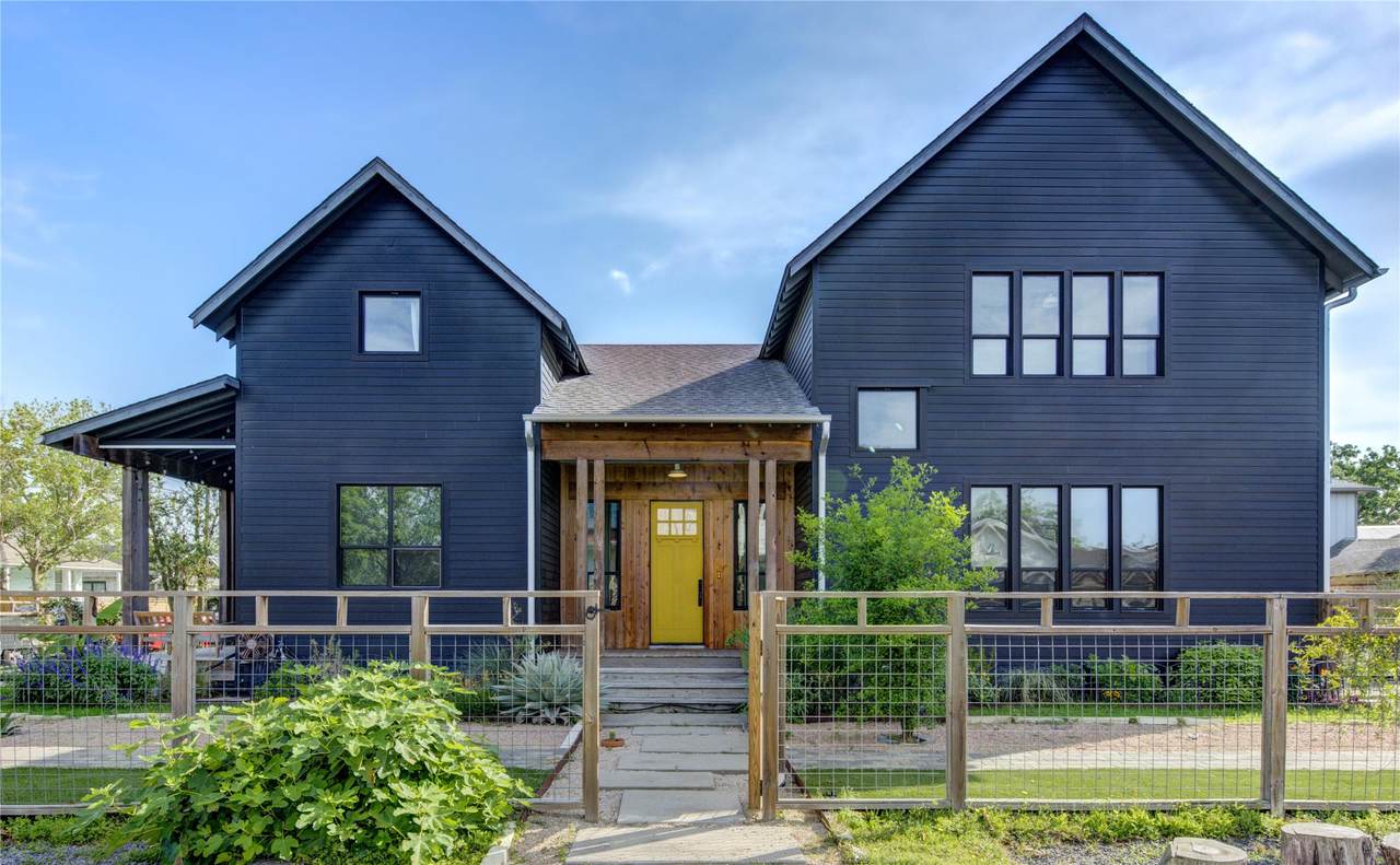 401 Cosmos Street - Photo 1