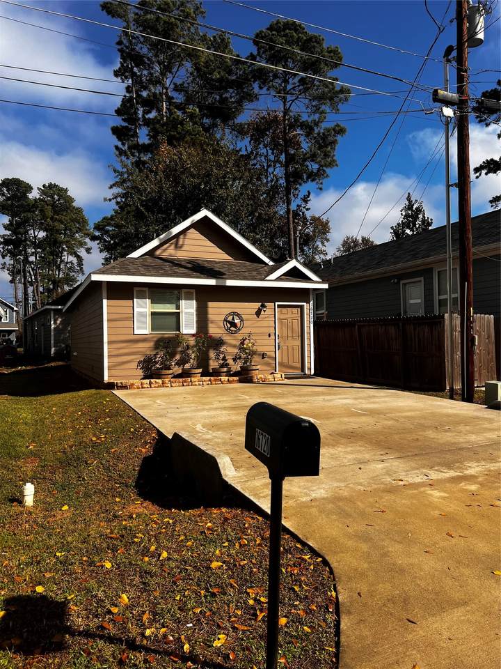 16720 Forrestal - Photo 1
