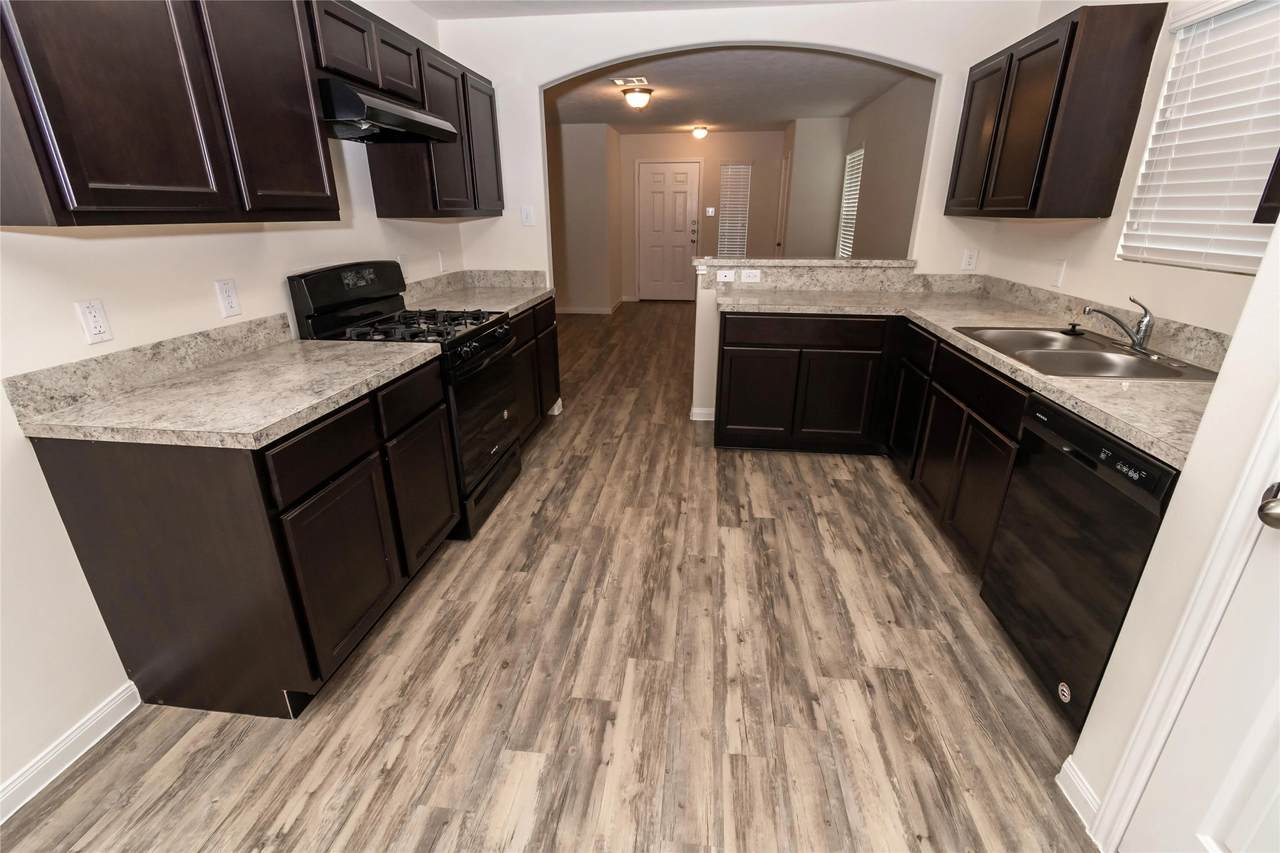 822 Desoto Drive - Photo 1