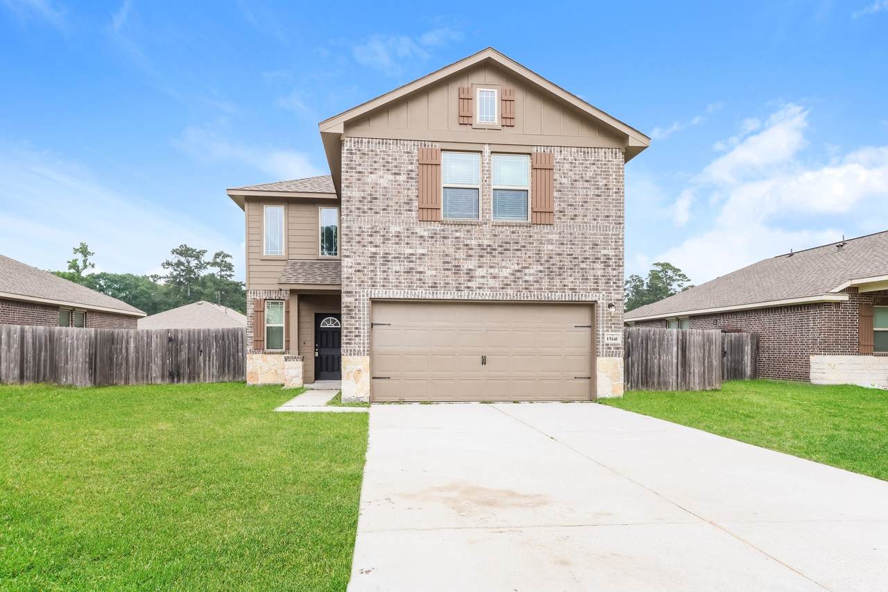 15141 Meadow Glen - Photo 1