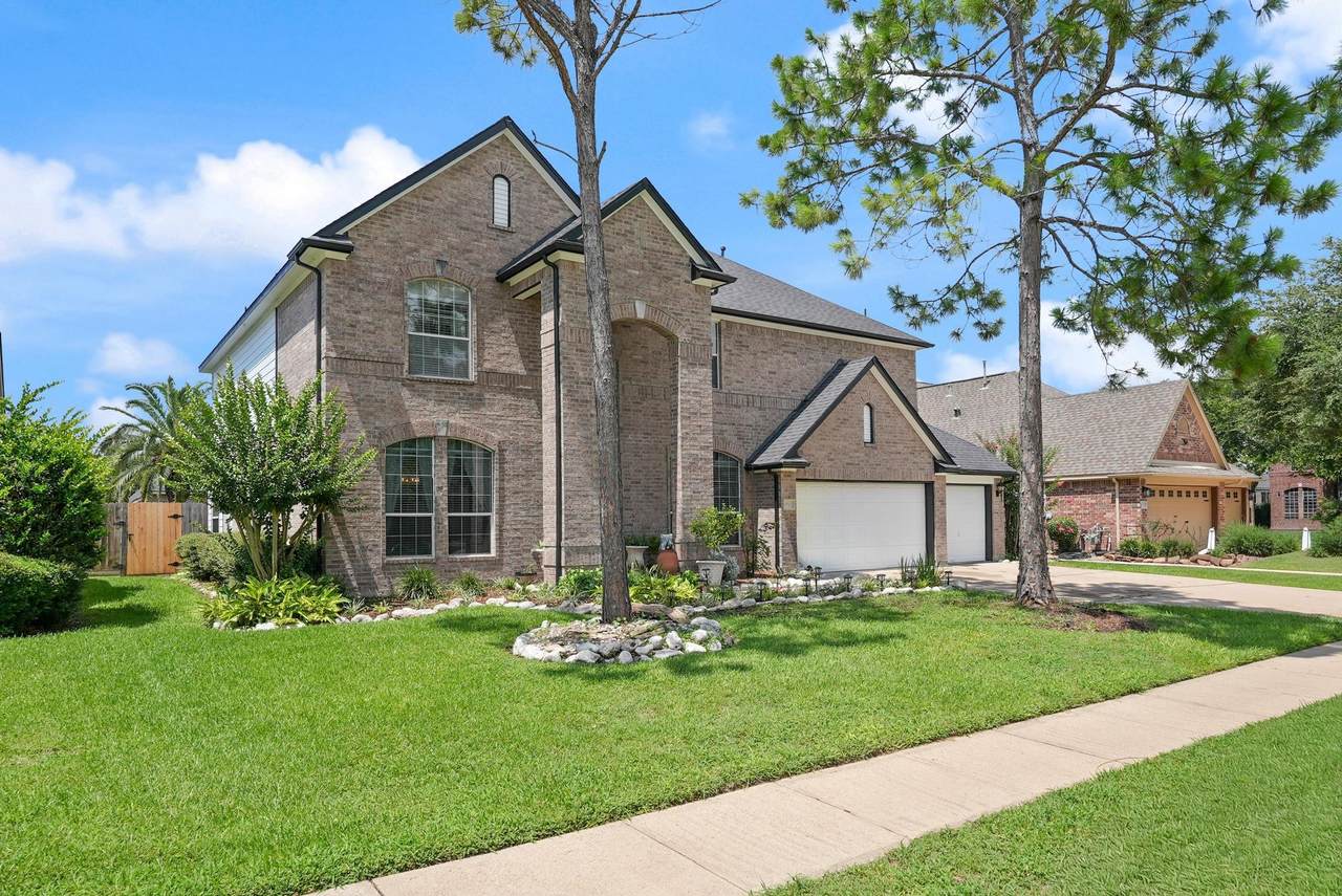10003 Brookshore Ln - Photo 1
