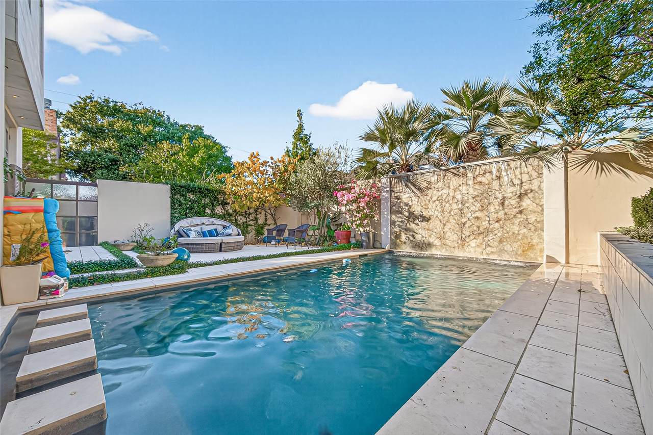 6005 Inwood Drive - Photo 1