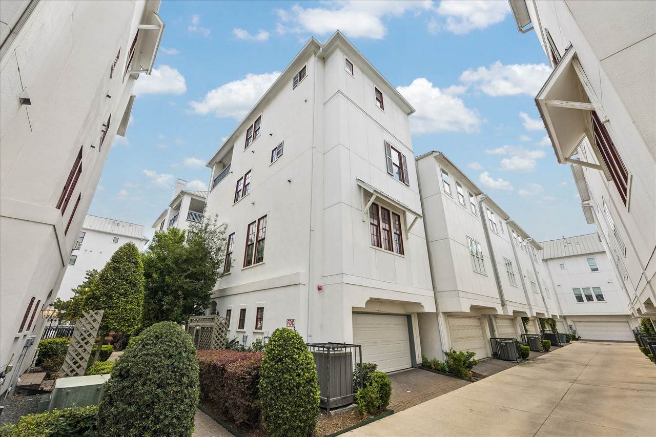 238 28th Street - Photo 1