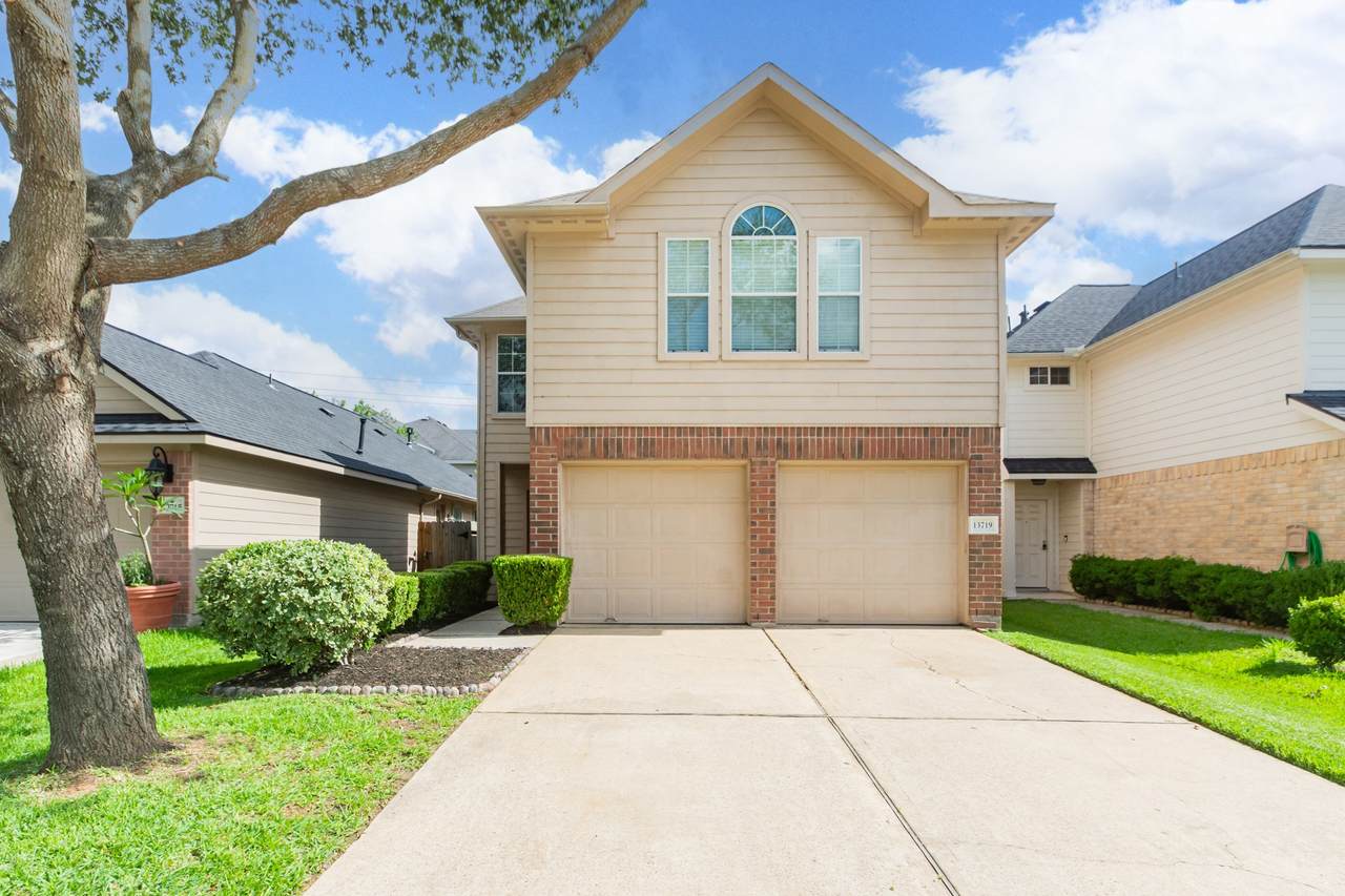 13719 Rural Oak Street Street - Photo 1