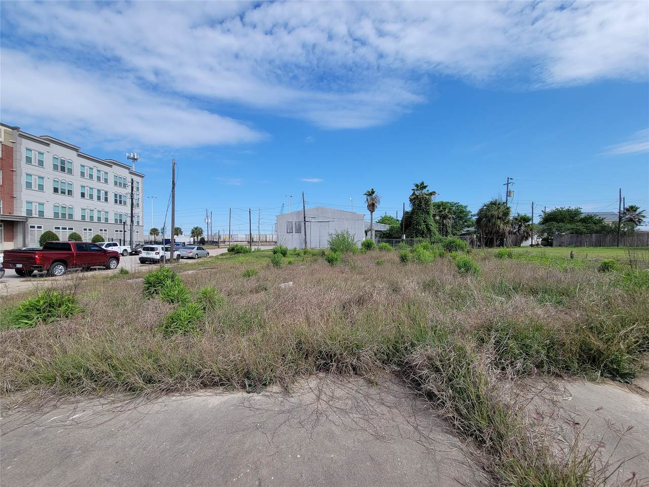 1424 Strand Street - Photo 1