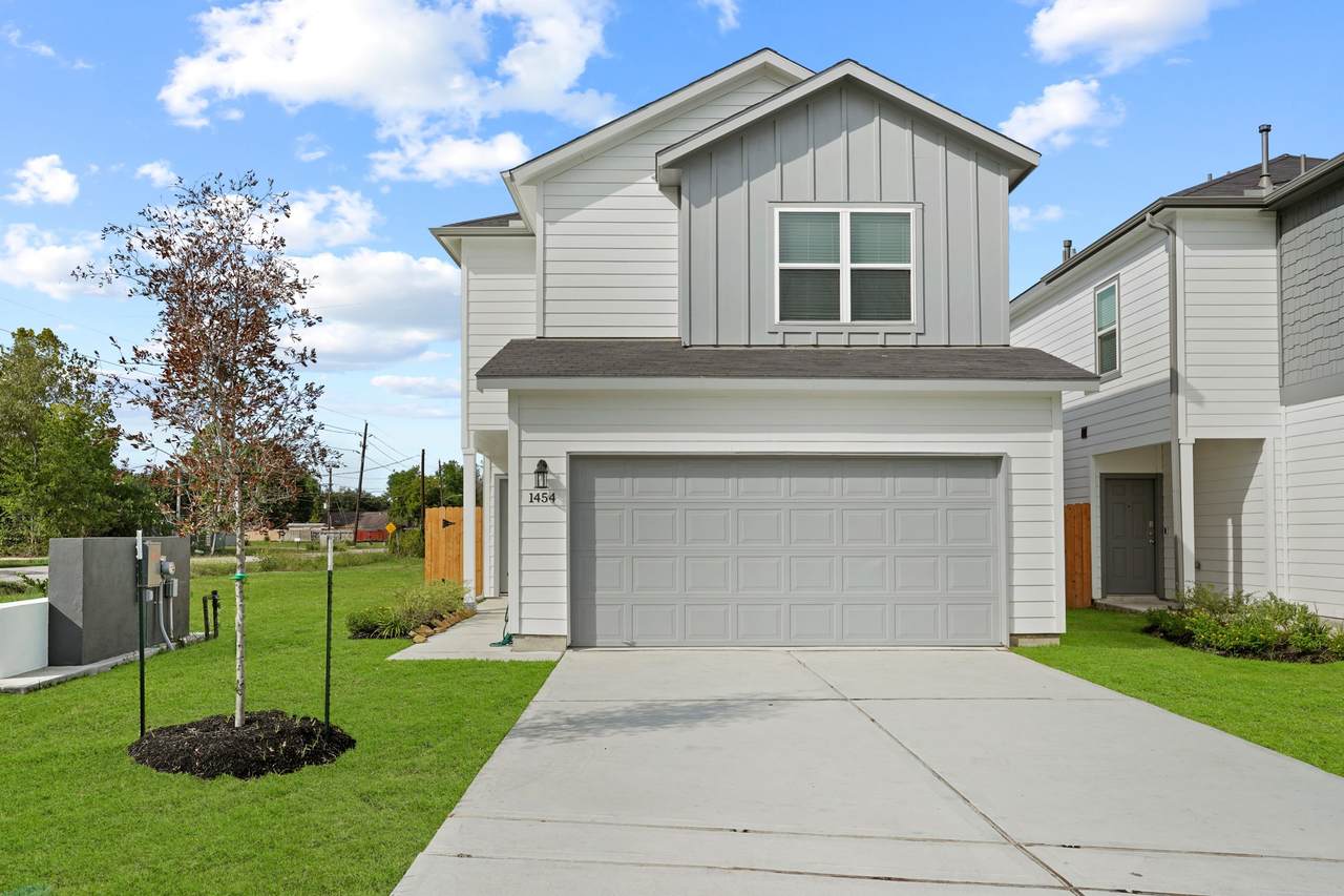 1417 Acorn Meadow Road - Photo 1