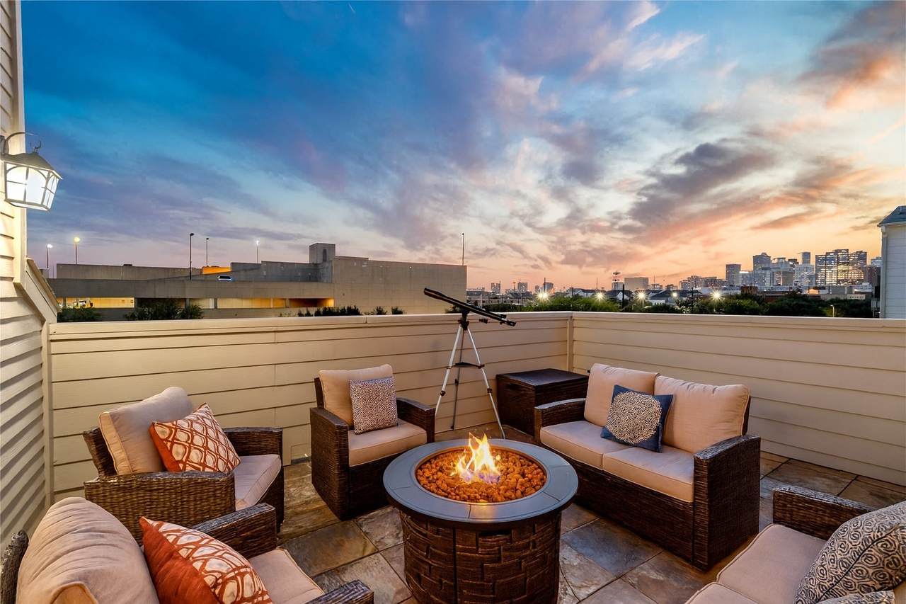 808 Paige Street - Photo 1