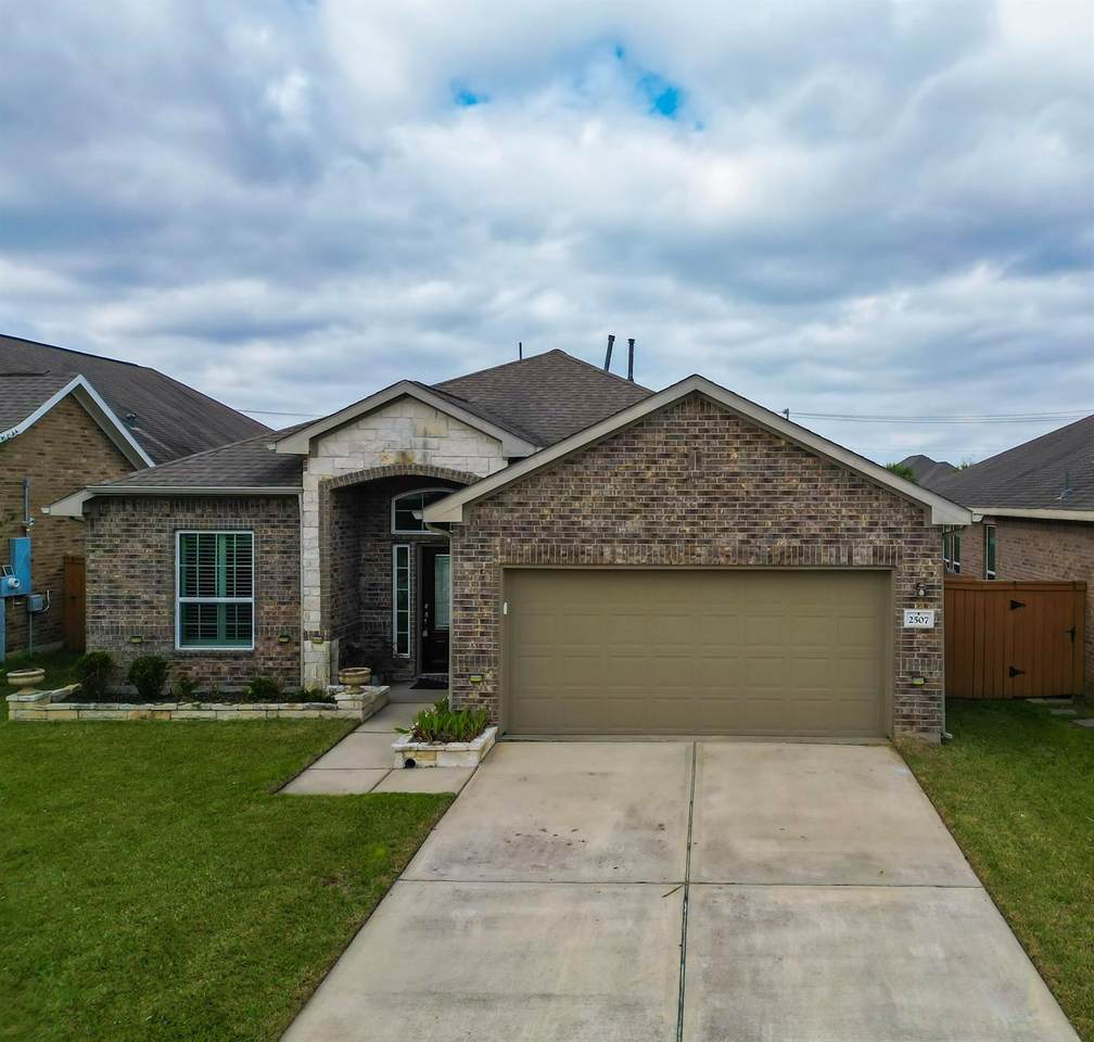2507 Galley Ridge Drive - Photo 1