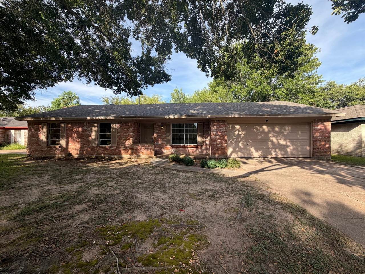 3506 Oxford Road - Photo 1